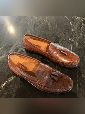 Tasso Elba Brown Croc-Embossed Tassel Loafers
